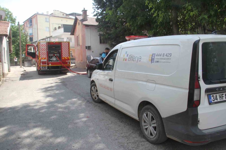 Beyşehir’de Peş Peşe Çıkan İki Ayrı Yangın Paniğe Neden Oldu