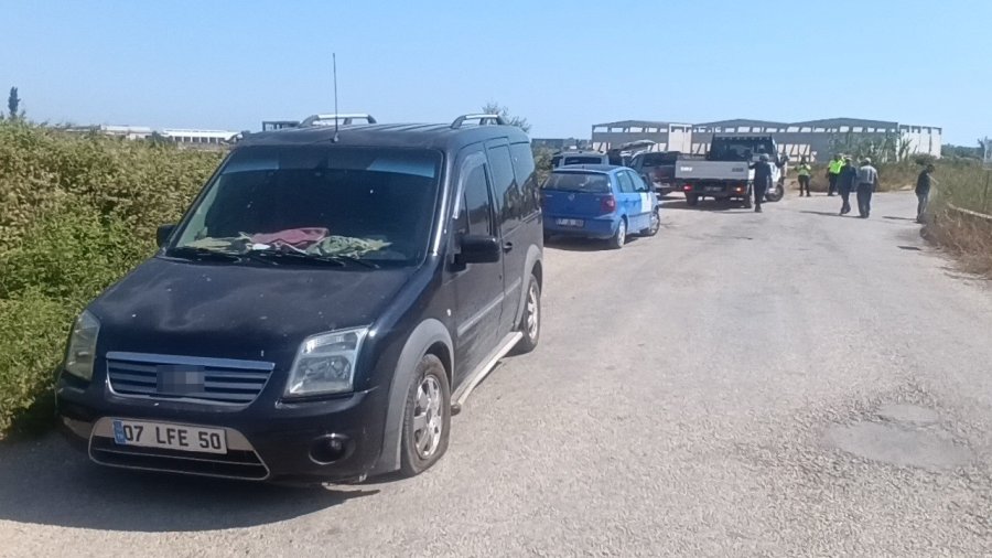 Hafif Ticari Araç İle Motosikletin Çarpıştığı Kazada 1 Kişi Yaralandı