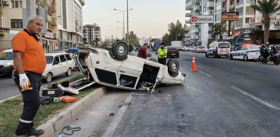 Çekicinin Çarptığı Otomobil Ters Döndü: Anne Ve Kızı Yaralandı