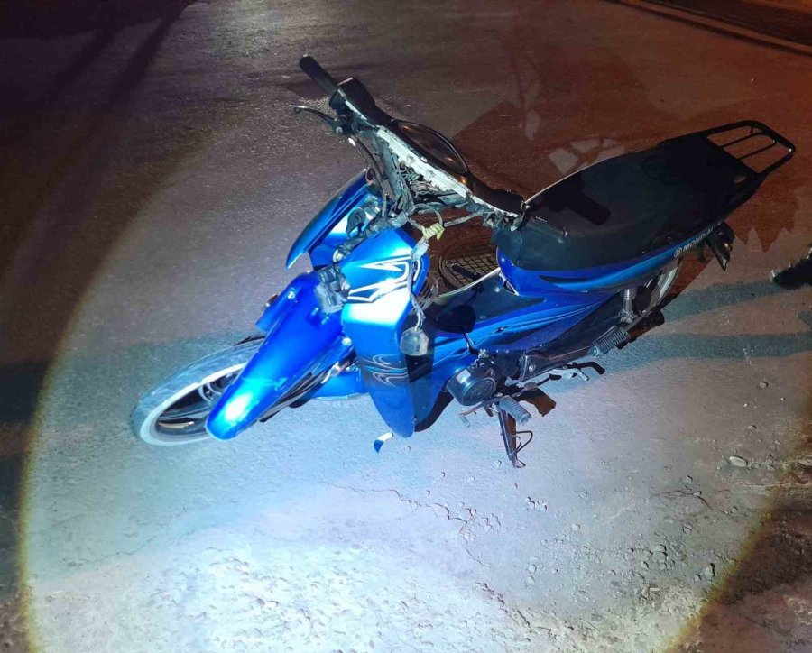 Konya’da Otomobil İle Motosiklet Çarpıştı: 2 Yaralı