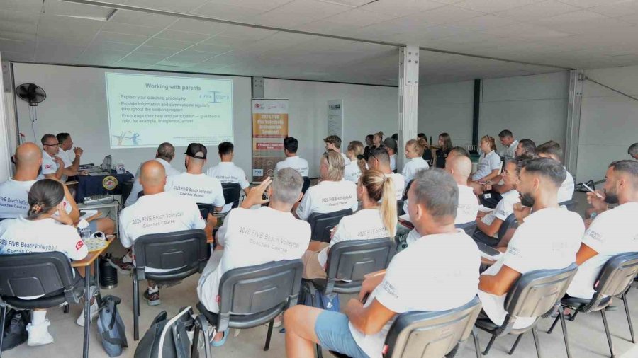 Fıvb Plaj Voleybolu Antrenörlük Kursu Alanya’da Başladı