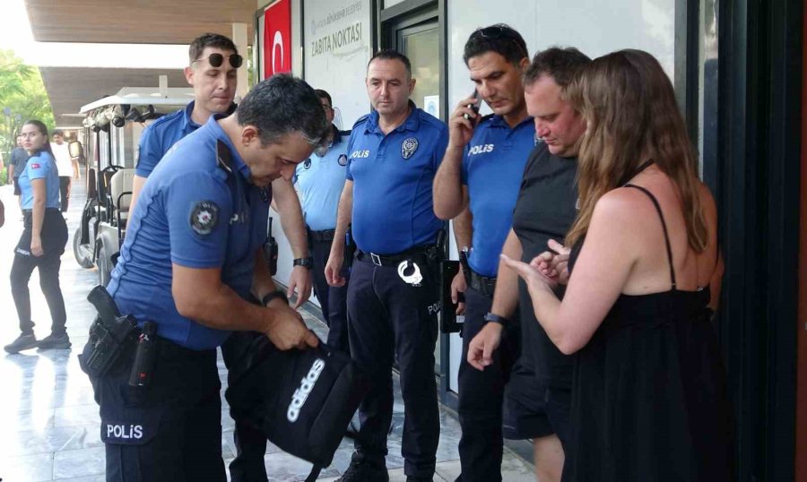 Turistleri Hedef Alan Plaj Faresi Çaldığı Telefonun Gprs Destekli Takip Sistemi İle Yakalandı