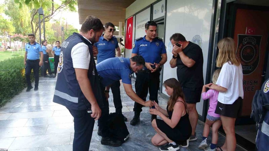 Turistleri Hedef Alan Plaj Faresi Çaldığı Telefonun Gprs Destekli Takip Sistemi İle Yakalandı