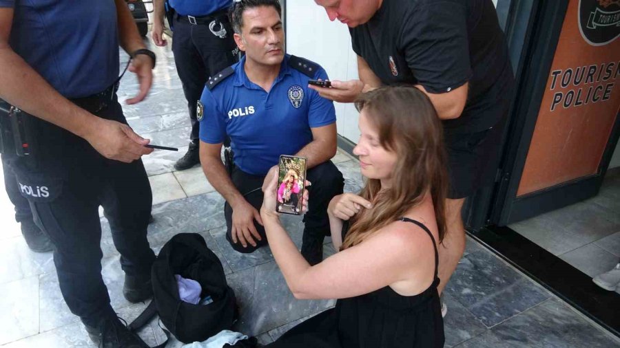 Turistleri Hedef Alan Plaj Faresi Çaldığı Telefonun Gprs Destekli Takip Sistemi İle Yakalandı