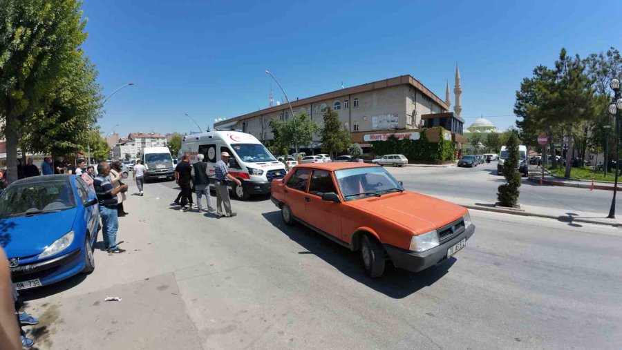 Karaman’da Otomobilin Çarptığı Genç Kadın Yaralandı