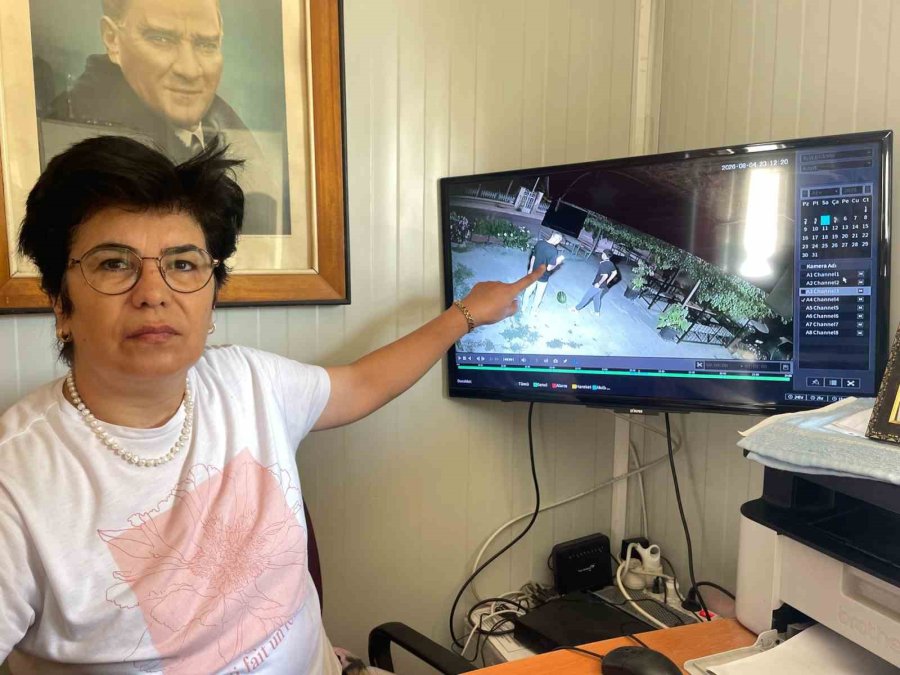 Muhtarın Karpuz Kabuğu Tepkisi