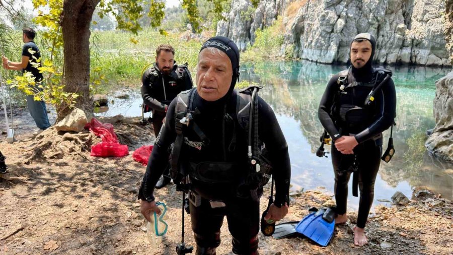 Antalya’nın İçme Suyu Kaynağından Pet Bardak, Alkol Şişeleri, Poşetler Çıkartıldı