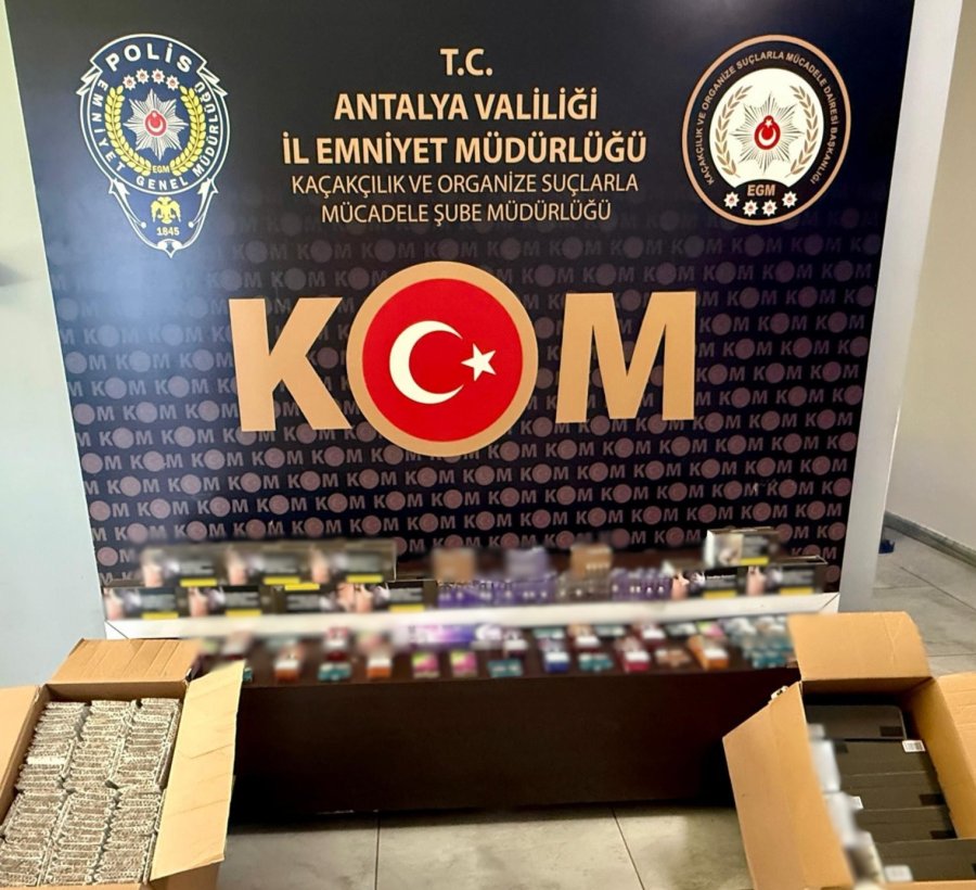 Antalya’da 22 Adet Kaçak Tarihi Eser Yakalandı