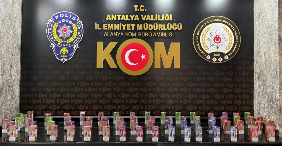 Antalya’da 22 Adet Kaçak Tarihi Eser Yakalandı
