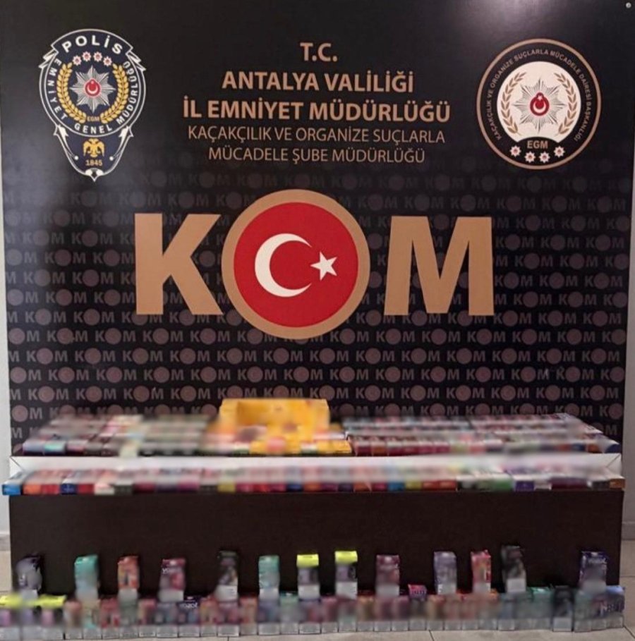 Antalya’da 22 Adet Kaçak Tarihi Eser Yakalandı