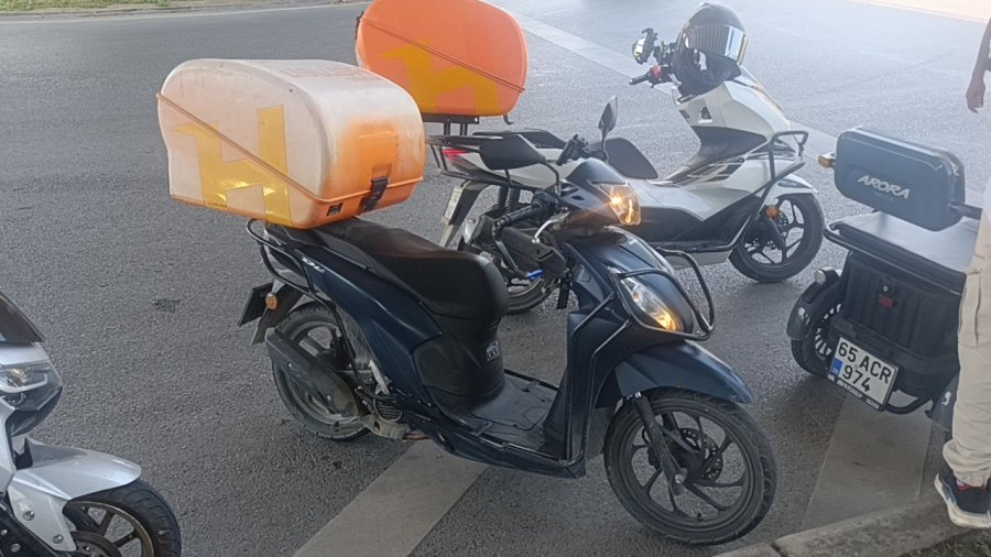 Otomobile Çarpmamak İçin Frene Bassa Da Kaza Yapmaktan Kaçamadı