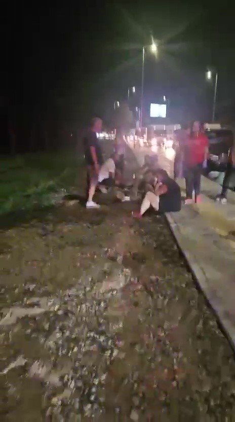 Serik’te Otomobil İle Vıp Araç Çarpıştı: 10 Kişi Yaralandı