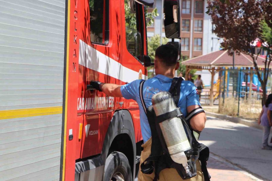 Karaman’da Dairede Çıkan Yangın Korkuttu