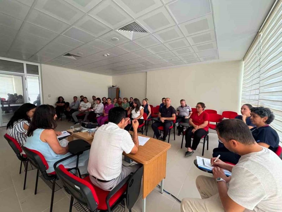 Gazipaşa Devlet Hastanesi’nde "çalışan Memnuniyeti Toplantısı"