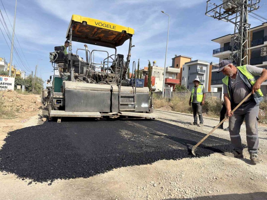 Asat’tan Aksu’da Eş Zamanlı Altyapı Ve Asfalt Çalışması