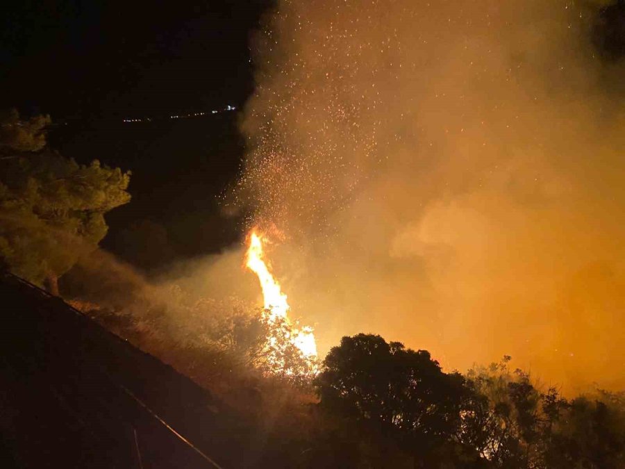 Gazipaşa’da Orman Ve Makilik Alandaki Yangın Söndürüldü