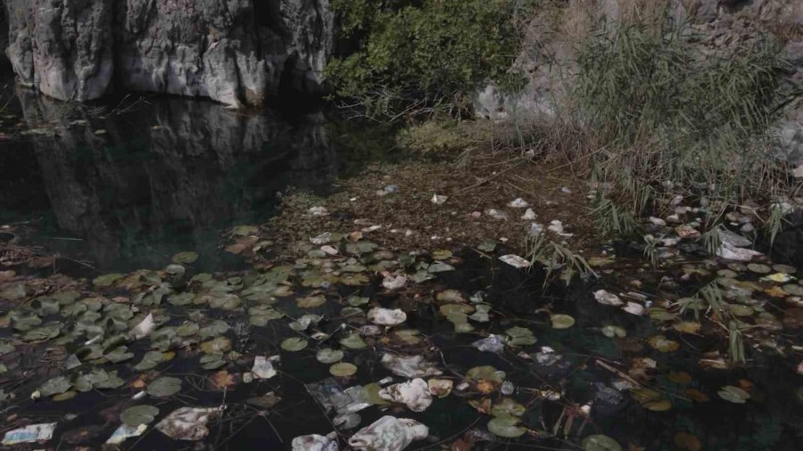 Antalya’nın Koruma Altındaki Doğal Sit Alanında ’olmaz Bu Kadar ’dedirten Görüntüler