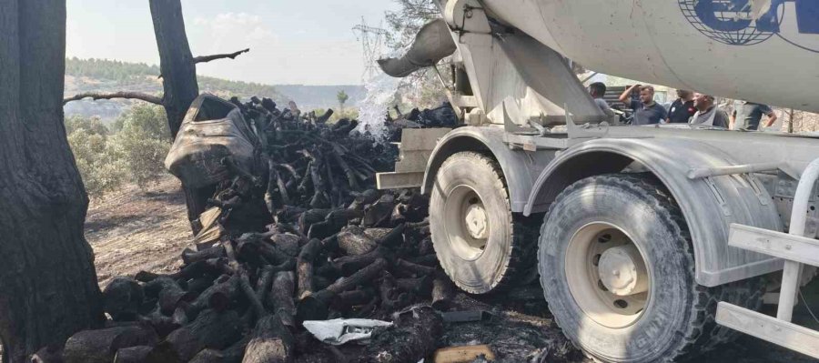 Mersin’de Kaza Sonrası Araçlar Alev Aldı, Yangın Ormana Sıçradı: 1 Ölü, 2 Yaralı