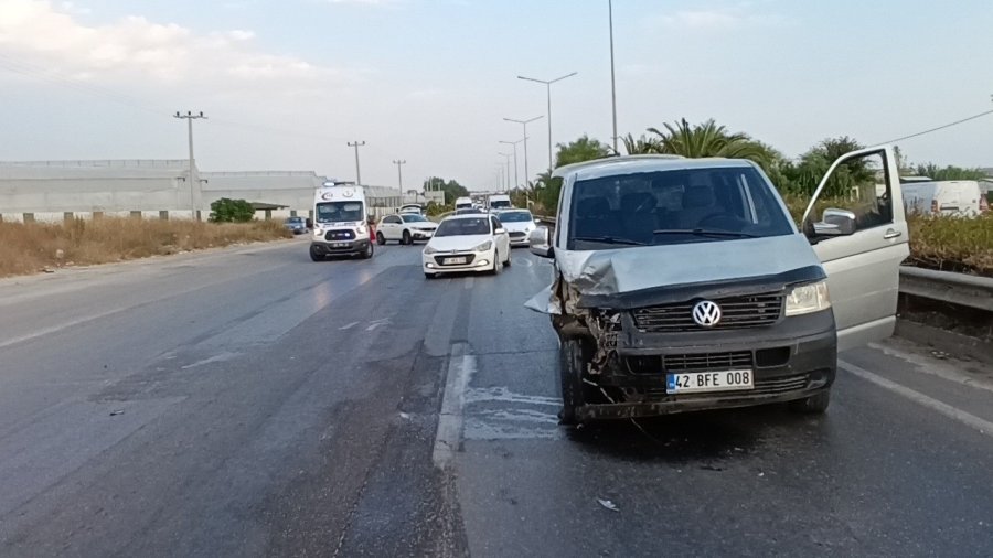 Alkollü Sürücünün Kullandığı Kamyonet Otomobile Çarptı: 1 Yaralı