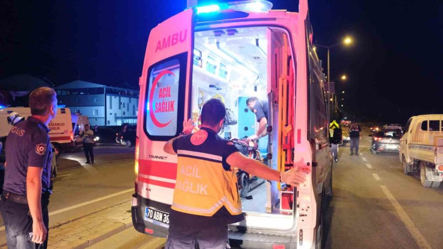 Karaman’da Otomobiller Çarpıştı: 3 Yaralı