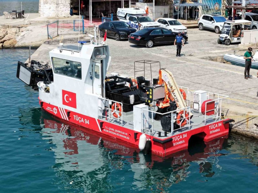 Son 7 Yılda Türkiye Genelinde Denizlerden 325 Bin Tondan Fazla Deniz Çöpü Toplandı