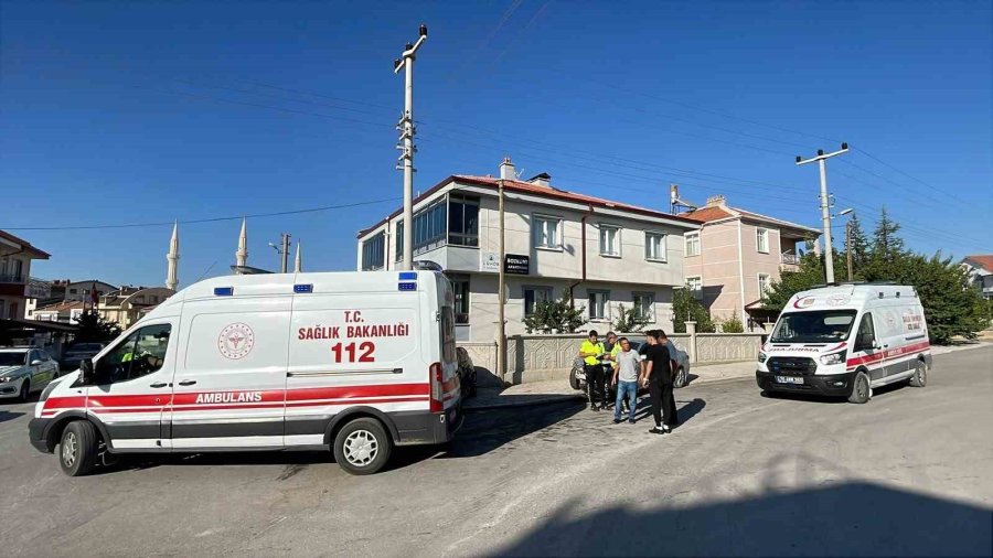 Karaman’da İki Otomobil Çarpıştı: 5 Yaralı
