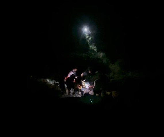 Karaman’da Otomobil Uçuruma Yuvarlandı: 2 Yaralı