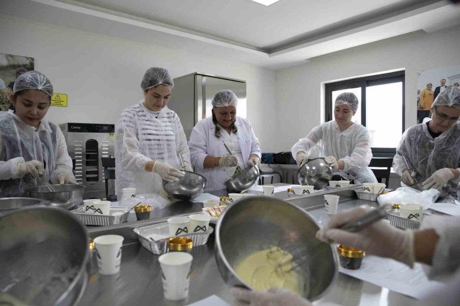 Mersin’in Tescilli Kan Portakalı Mutfak Atölyesinde İşlendi