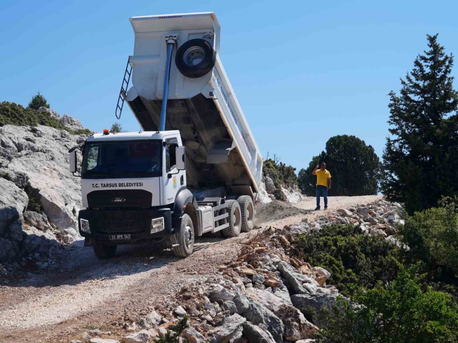Tarsus’ta Kırsal Mahallelerin Yol Sorunu Çözülüyor