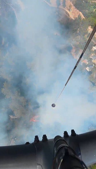 Antalya’da İki İlçede Çıkan Orman Yangınına Müdahale Ediliyor