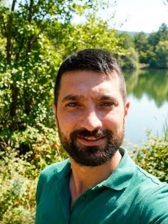 Sokak Ortasındaki Bıçaklamanın Ardından Alacak Verecek Meselesi Çıktı