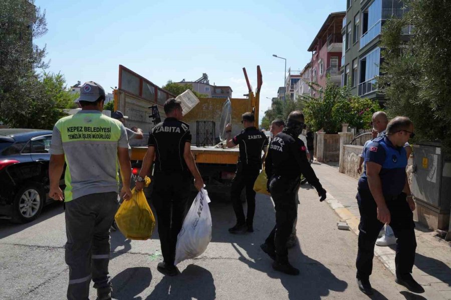 Kepez’de Kamu Alanlarının İşgaline Geçit Yok