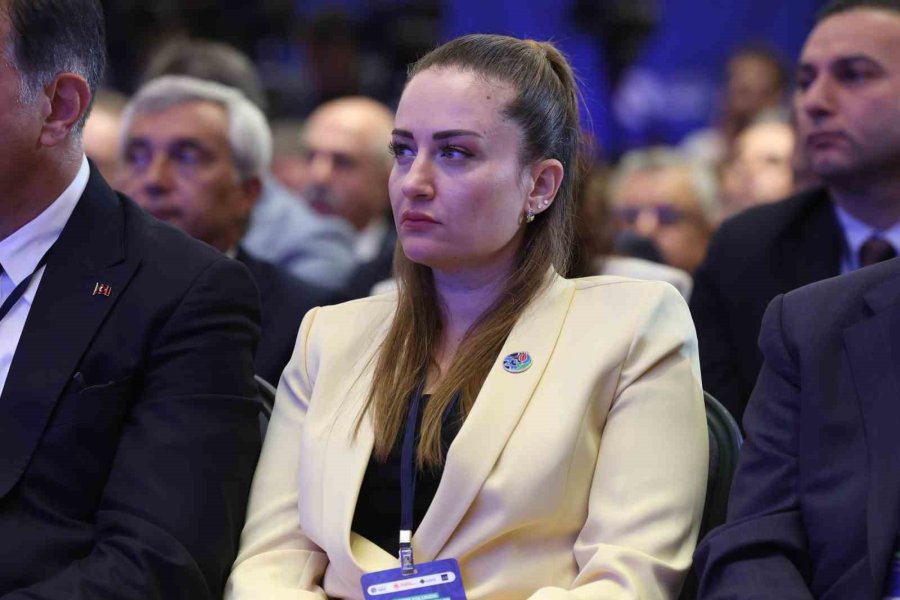 Başkan Vekili Özdemir, Cop31 Yolunda İklim Dirençli Şehirler Zirvesi’ne Katıldı