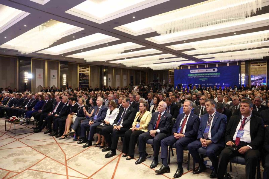 Başkan Vekili Özdemir, Cop31 Yolunda İklim Dirençli Şehirler Zirvesi’ne Katıldı