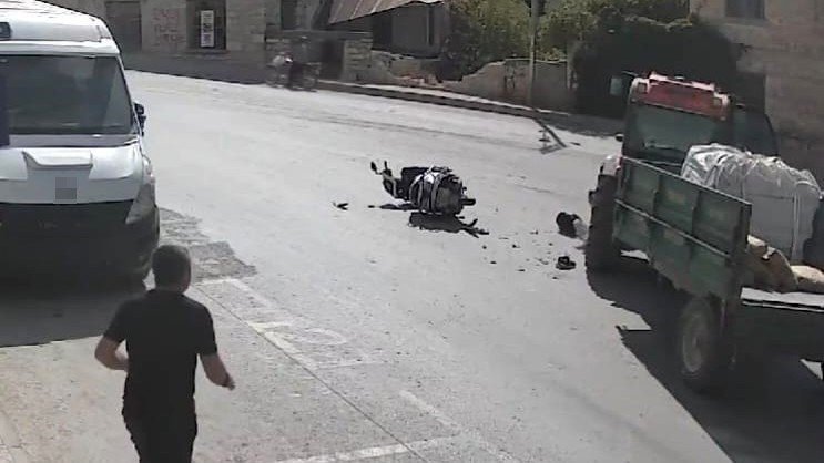 Mersin’de Motosiklet Traktörle Çarpıştı: 1 Yaralı