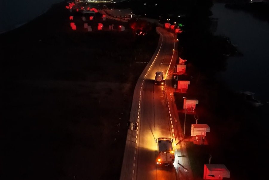 Manavgat Belediyesi’nden Boğaz Sahili’nde Kapsamlı Temizlik