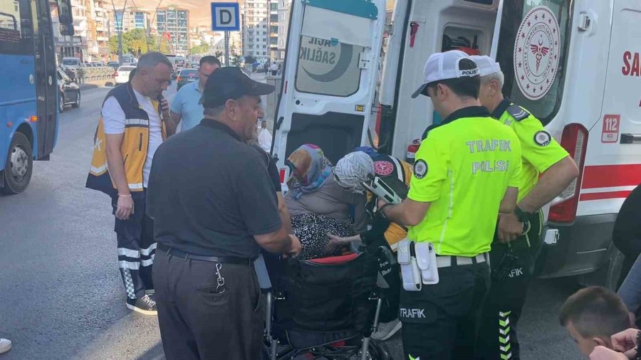 Niğde’de Otomobil Yaya Geçidinde Engelli Vatandaşa Çarptı
