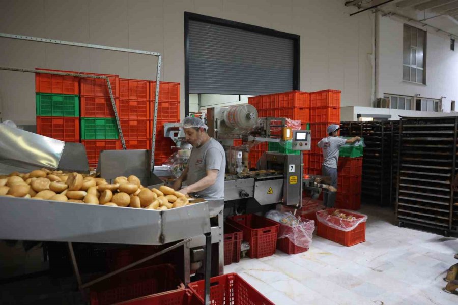 Herkes Uyurken Onlar 300 Derecelik Fırının Başında
