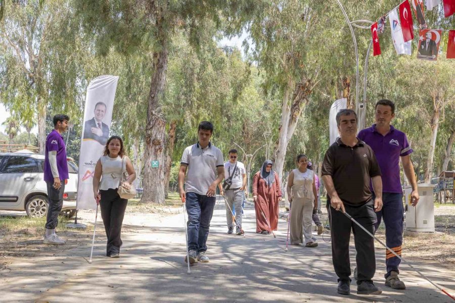 Mersin’de Görme Engelliler Doğayla İç İçe Keyifli Bir Gün Geçirdi
