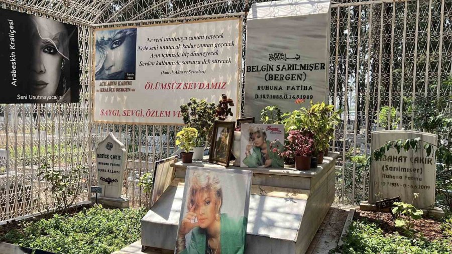 Şarkıcı Bergen, Ölüm Yıl Dönümünde Mezarı Başında Anıldı