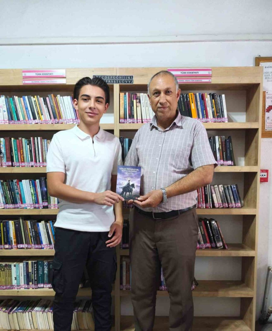 Bor Kütüphanesi’nde Yazarlar Buluştu