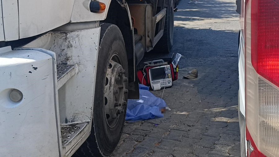 Temizlik İşçisi Görev Yaptığı Çöp Kamyonunun Altında Kalarak Hayatını Kaybetti