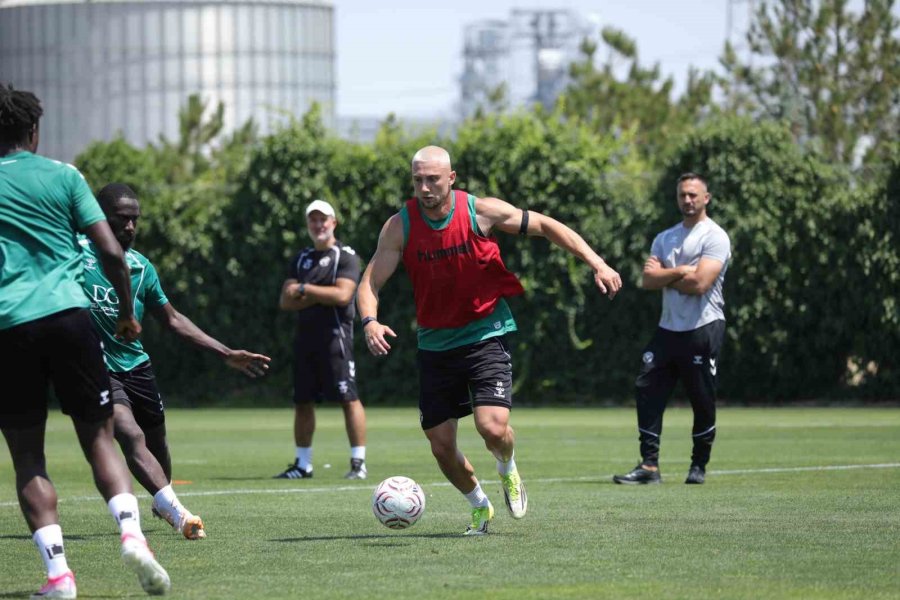 Konyaspor, Fenerbahçe Maçı Hazırlıklarını Başladı