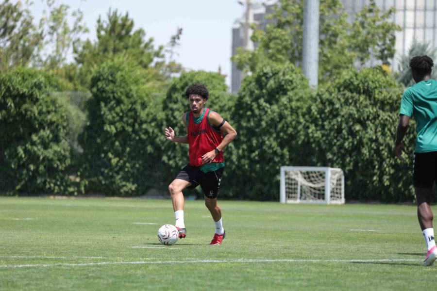 Konyaspor, Fenerbahçe Maçı Hazırlıklarını Başladı