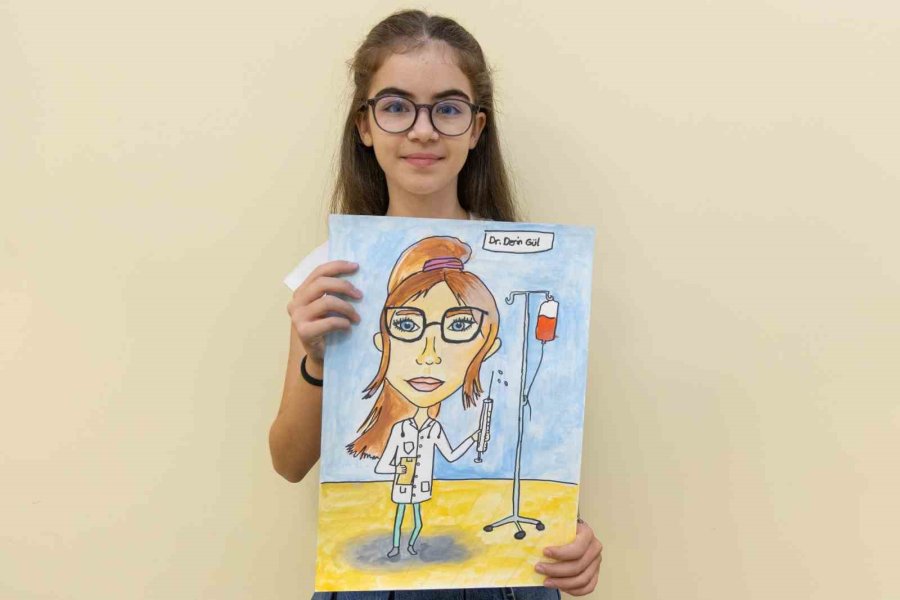 Manavgat’ta Çocuklar Kendi Karikatürlerini Çizdi