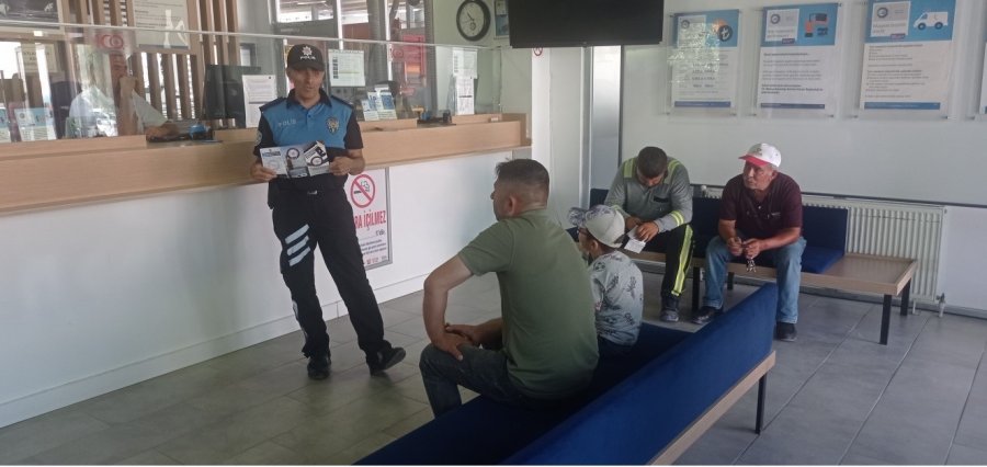 Niğde’de Polis Vatandaşları Dolandırıcılık Ve Hırsızlığa Karşı Uyardı