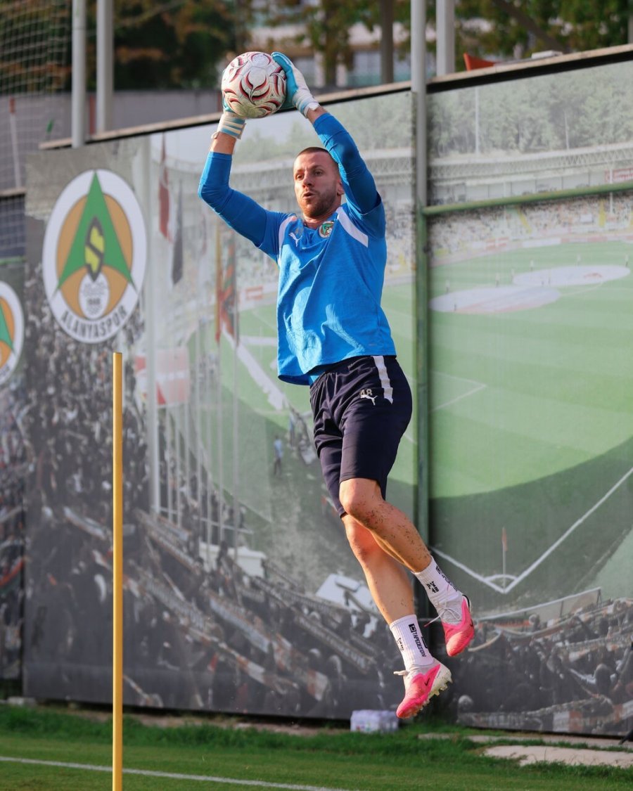 Alanyaspor, Beşiktaş Maçı Hazırlıklarına Başladı