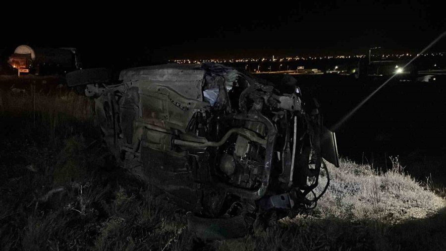 Niğde’de İki Otomobil Kafa Kafaya Çarpıştı: 1’i Ağır, 7 Yaralı