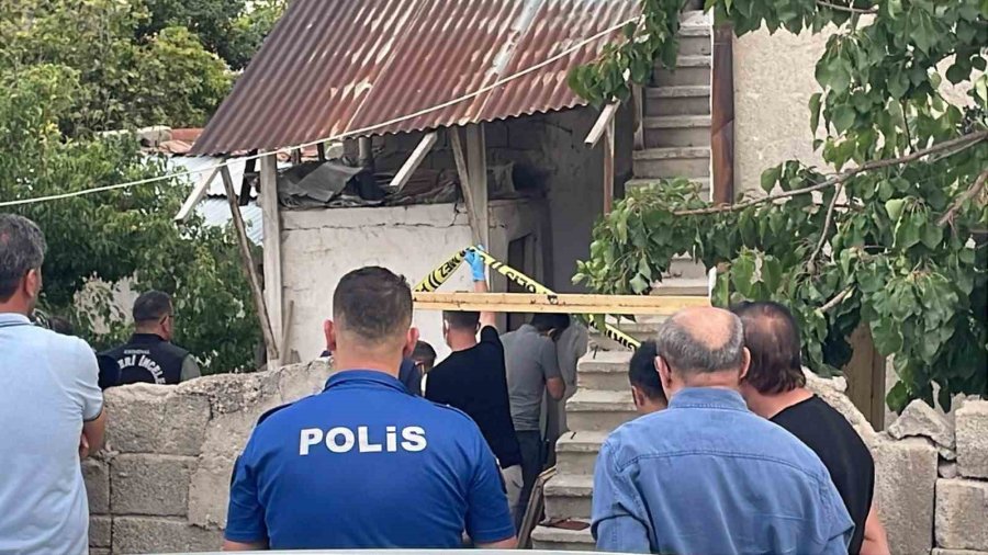 Karaman’da 60 Yaşındaki Adam Evinde Ölü Bulundu