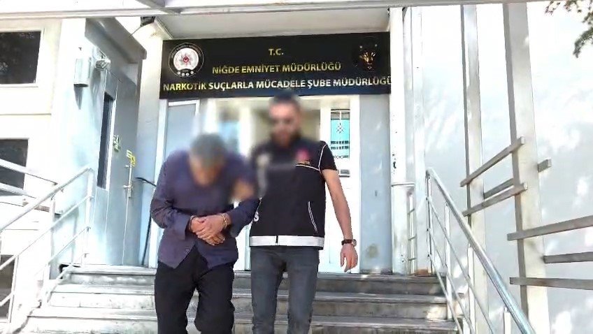 Mide Ve Bağırsaklarından Yarım Kilo Uyuşturucu Çıktı